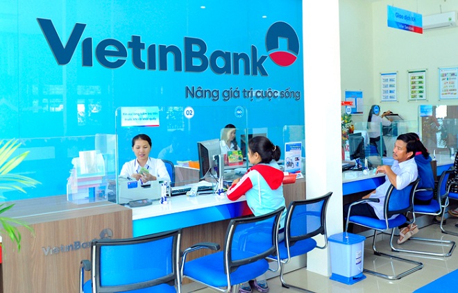 Thủ tục rút tiền tại ngân hàng Vietinbank ? Rút tiền tại quầy Vietinbank có mất phí không ?