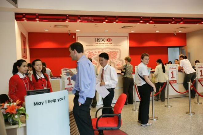 HSBC không làm việc vào thứ bảy